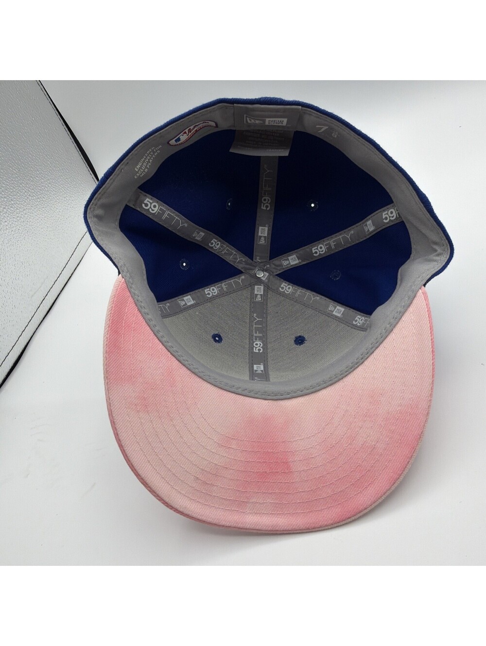 Toronto Blue Jays New Era Mother's Day On-Field 7 3/8 Fitted Hat - Royal/Pink - Picture 3 of 5